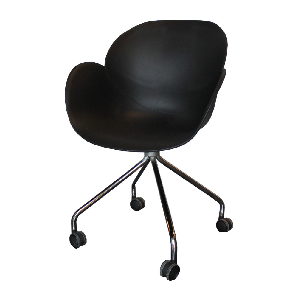 chaises-District-W-polypropylene